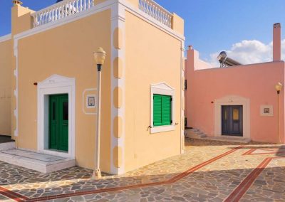 pedestrian-street-in-complex-2.jpg.1236x617_default